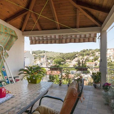 Apartments Gorana Splitska Luaran gambar