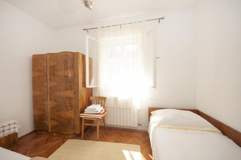 Apartments Gorana Splitska Bilik gambar