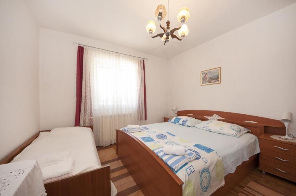 Apartments Gorana Splitska Bilik gambar