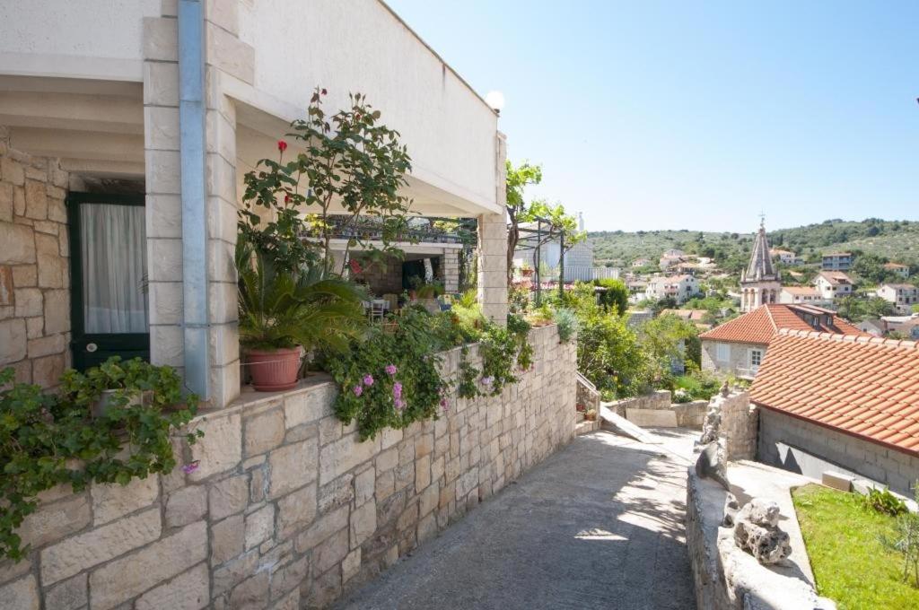 Apartments Gorana Splitska Bilik gambar