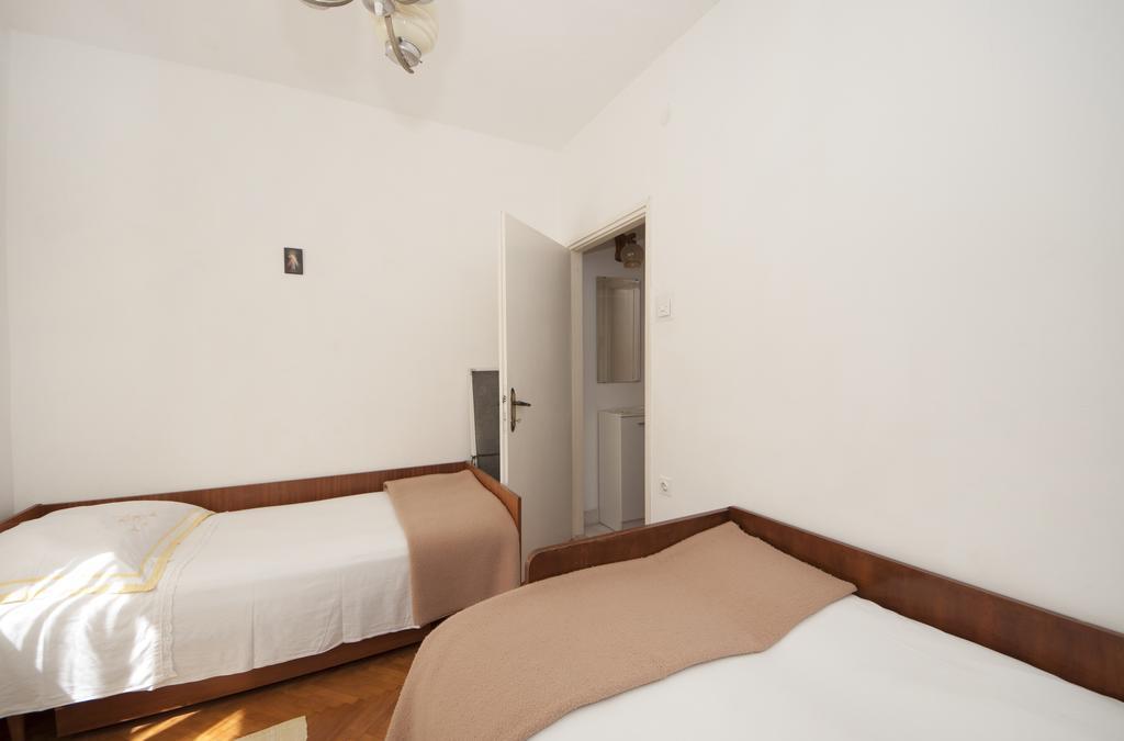 Apartments Gorana Splitska Luaran gambar