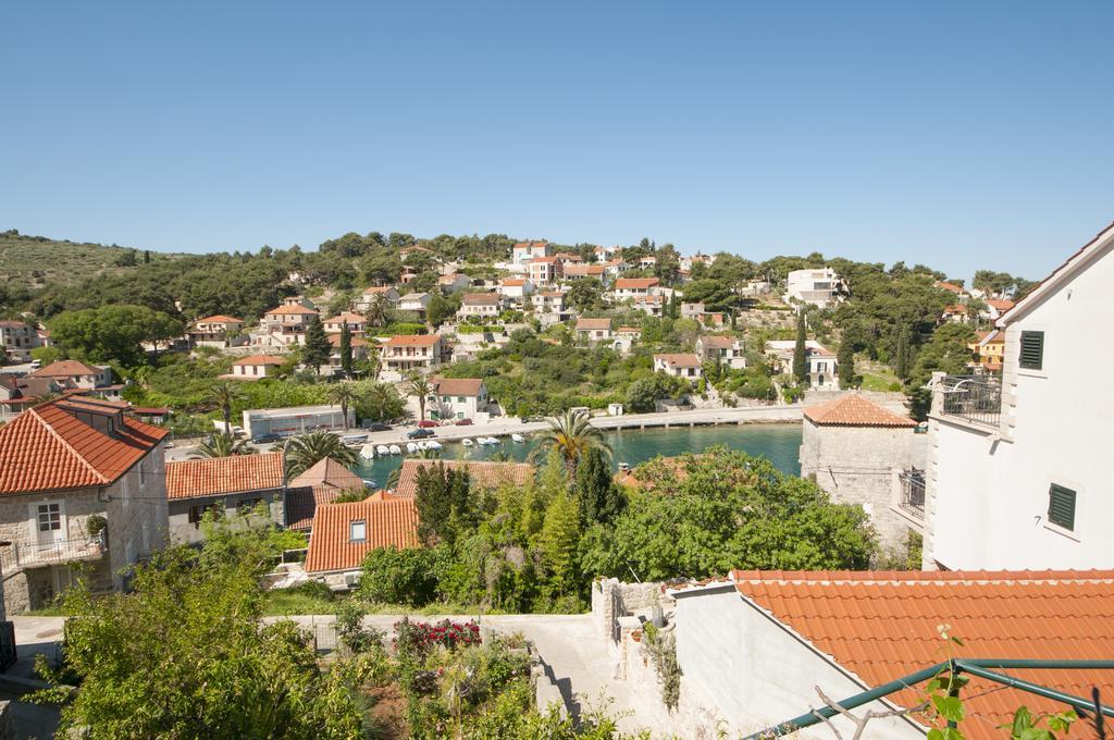 Apartments Gorana Splitska Luaran gambar